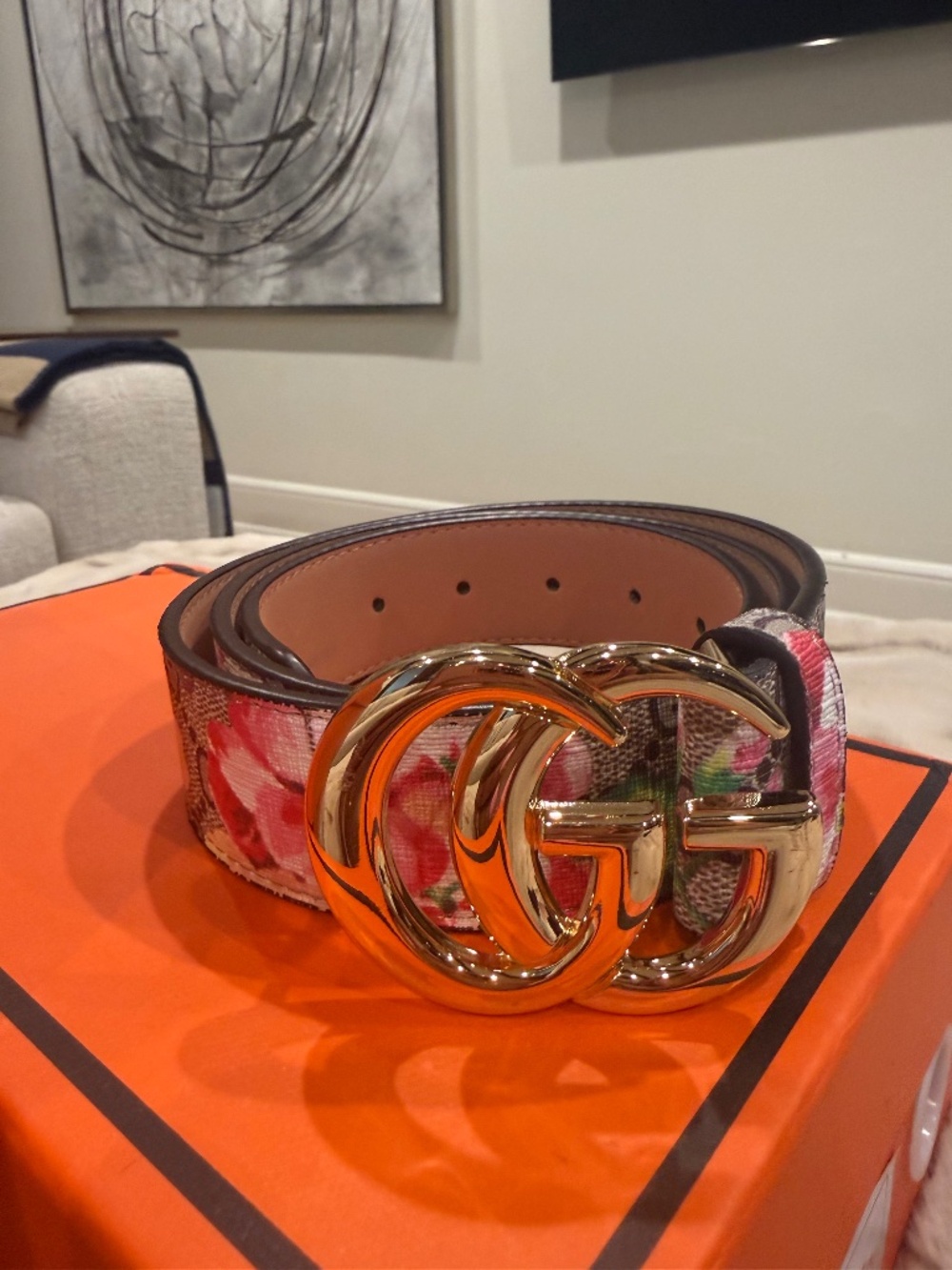 New Never worn Belt Beautiful Design, Floral Pattern